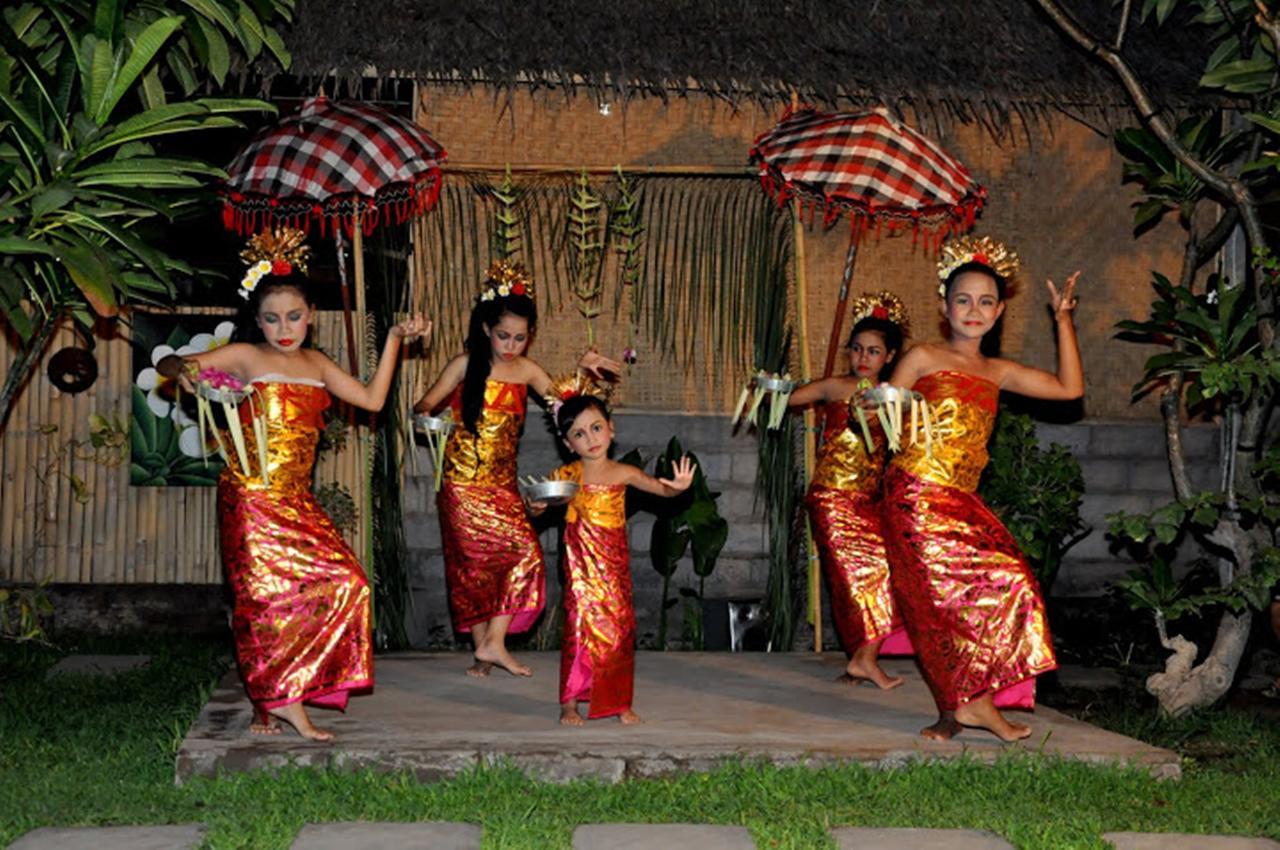 Alam Mimpi Bali Hotel Tejakula Buitenkant foto