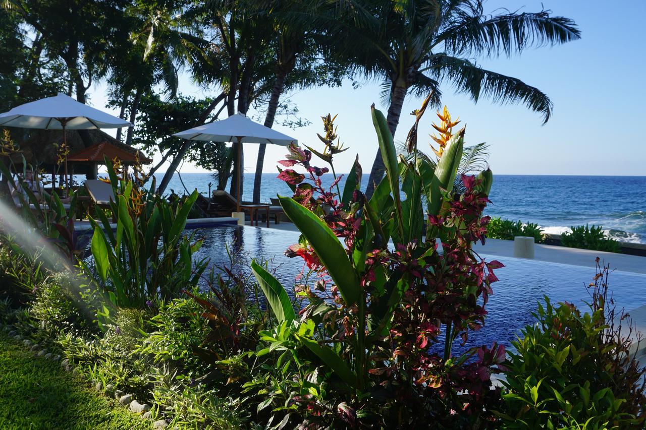 Alam Mimpi Bali Hotel Tejakula Buitenkant foto